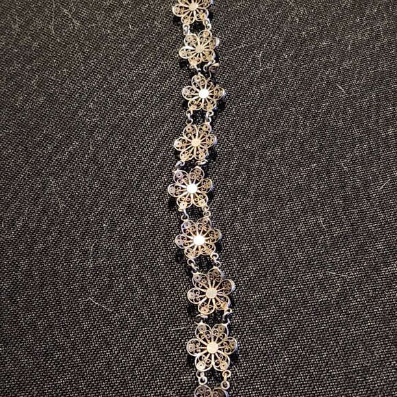 Vintage flowers bracelet - Picture 4 of 4